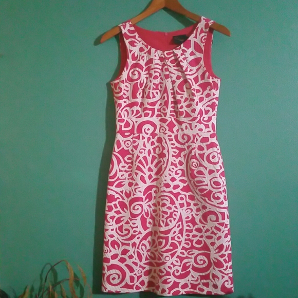 Just...Taylor Dresses & Skirts - JUST TAYLOR PINK AND WHITE SLEEVELESS DRESS